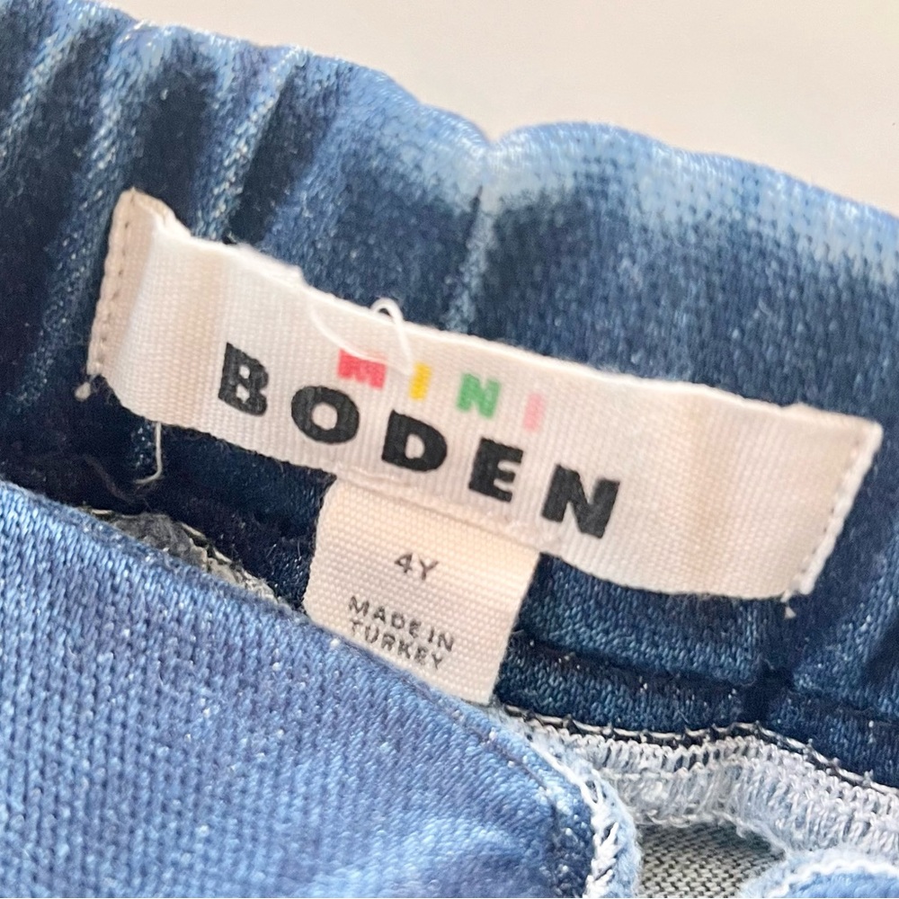 Mini Boden Girls Heart Print Blue Jeans Denim Pull On Skinny Size 4-5 EUC - Picture 4 of 4